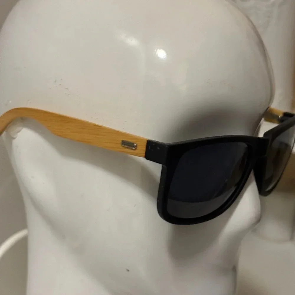 Two beautiful DOCKERS sunglasses in good condition